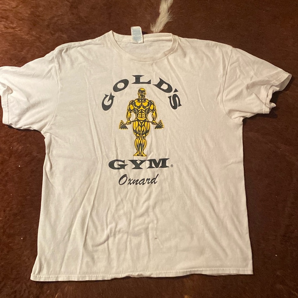 Vintage Gold’s Gym T- shirt